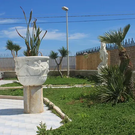 Casa Viky Pensión *